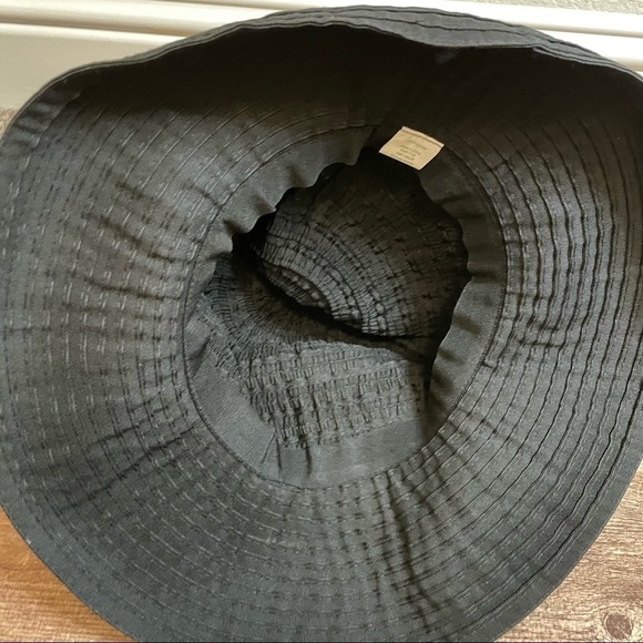 Black Sunhat Foldable One Size - Picture 3 of 3